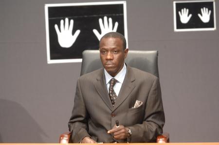 DIRECTEUR  DE COMMUNICATIN TROPEUR